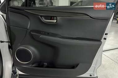 Внедорожник / Кроссовер Lexus NX 2015 в 