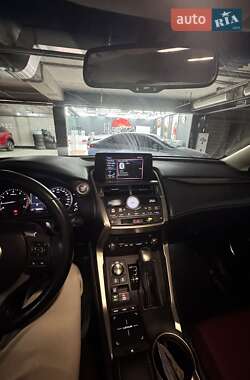 Внедорожник / Кроссовер Lexus NX 2019 в 