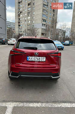 Позашляховик / Кросовер Lexus NX 2019 в 