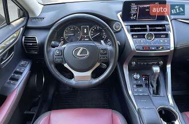 Внедорожник / Кроссовер Lexus NX 2019 в 