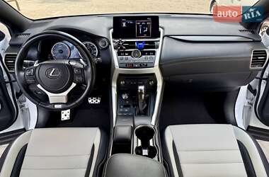 Внедорожник / Кроссовер Lexus NX 2021 в 