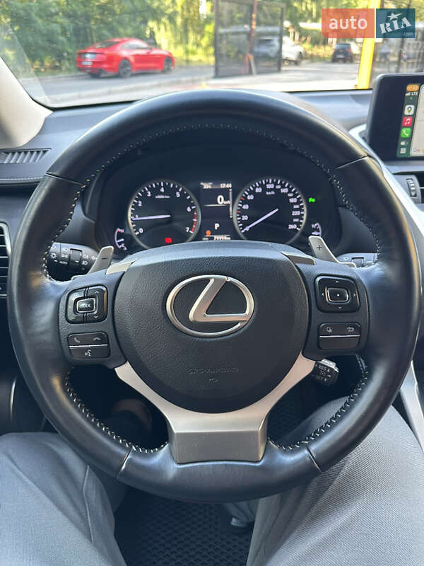 Внедорожник / Кроссовер Lexus NX 2018 в Днепре