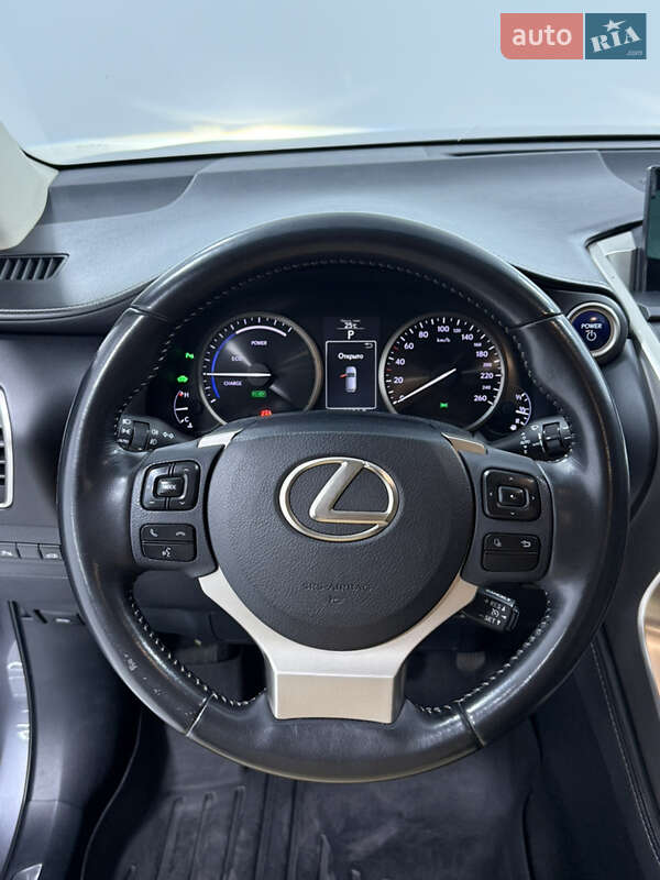 Внедорожник / Кроссовер Lexus NX 2014 в Одессе