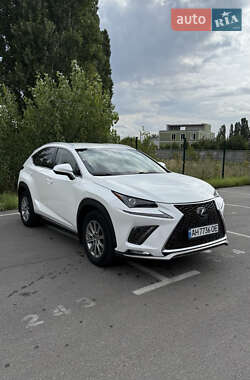 Внедорожник / Кроссовер Lexus NX 2018 в 