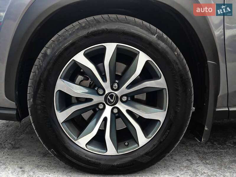 Внедорожник / Кроссовер Lexus NX 2015 в Киеве фото 13 Внедорожник / Кроссовер Lexus NX 2015 в Киеве