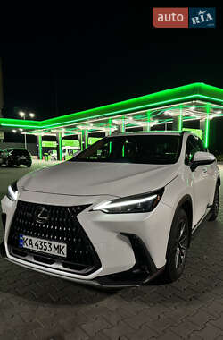 Внедорожник / Кроссовер Lexus NX 2021 в 