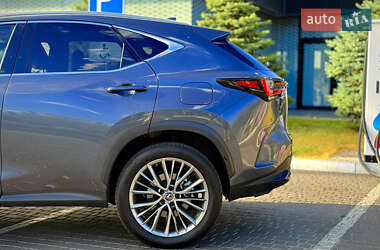 Позашляховик / Кросовер Lexus NX 2022 в 