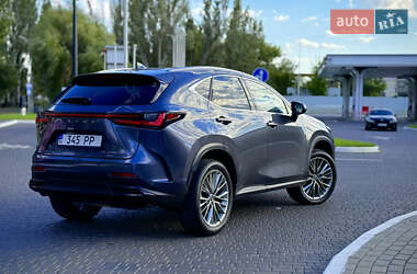 Позашляховик / Кросовер Lexus NX 2022 в 