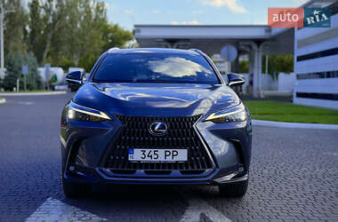 Позашляховик / Кросовер Lexus NX 2022 в 