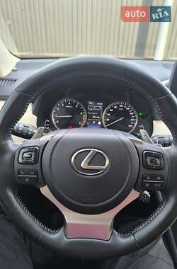 Внедорожник / Кроссовер Lexus NX 2020 в 