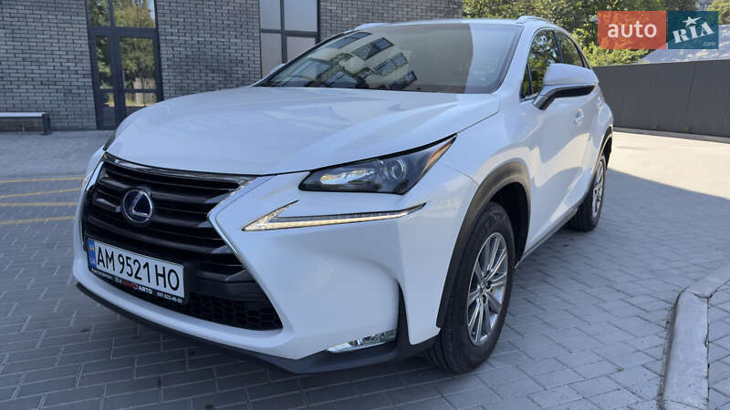 Позашляховик / Кросовер Lexus NX 2014 в Житомирі