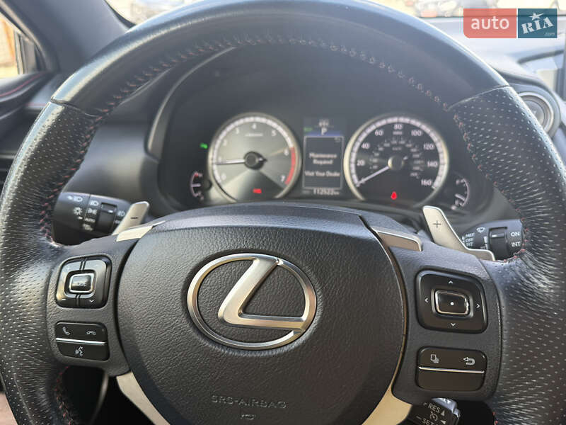 Внедорожник / Кроссовер Lexus NX 2015 в Хмельницком