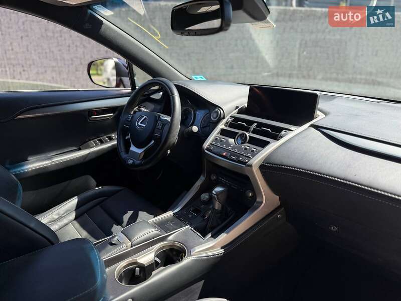 Внедорожник / Кроссовер Lexus NX 2018 в Луцке