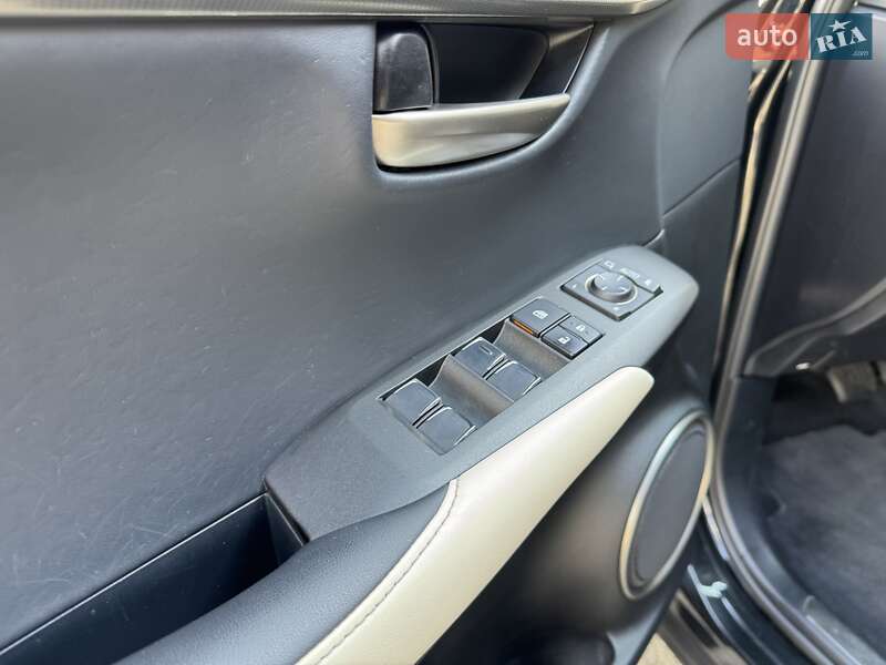 Внедорожник / Кроссовер Lexus NX 2020 в Днепре