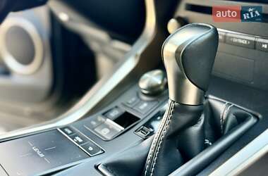 Внедорожник / Кроссовер Lexus NX 2020 в 