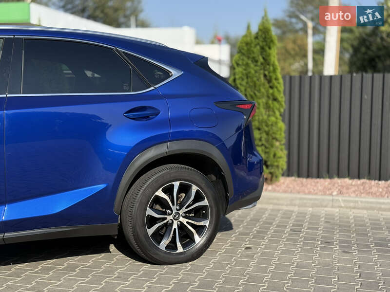 Позашляховик / Кросовер Lexus NX 2017 в Одесі