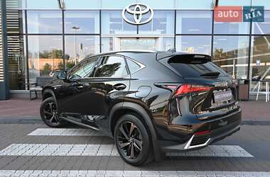 Внедорожник / Кроссовер Lexus NX 2019 в 