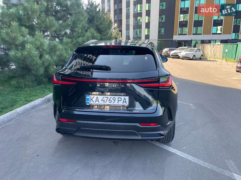 Внедорожник / Кроссовер Lexus NX 2022 в Киеве