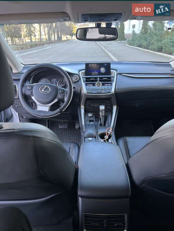 Внедорожник / Кроссовер Lexus NX 2016 в Белой Церкви