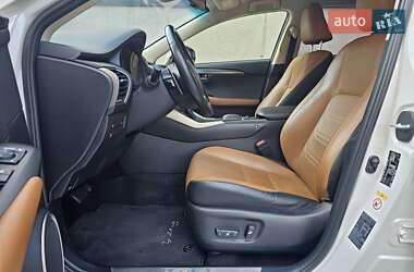 Внедорожник / Кроссовер Lexus NX 2019 в 