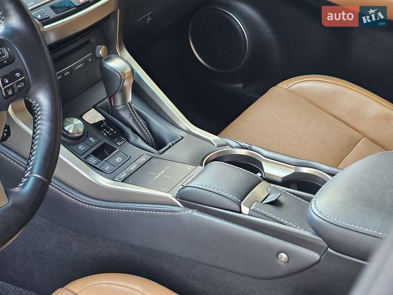 Внедорожник / Кроссовер Lexus NX 2019 в Киеве