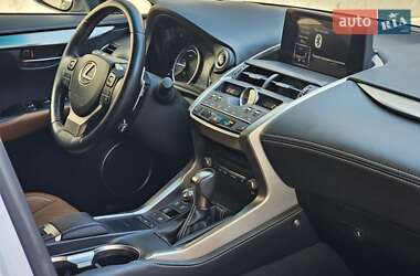 Внедорожник / Кроссовер Lexus NX 2019 в 