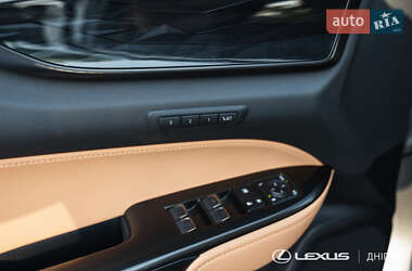 Позашляховик / Кросовер Lexus NX 2023 в 