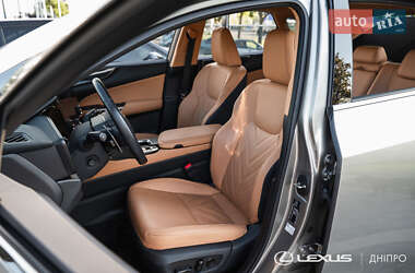 Позашляховик / Кросовер Lexus NX 2023 в 