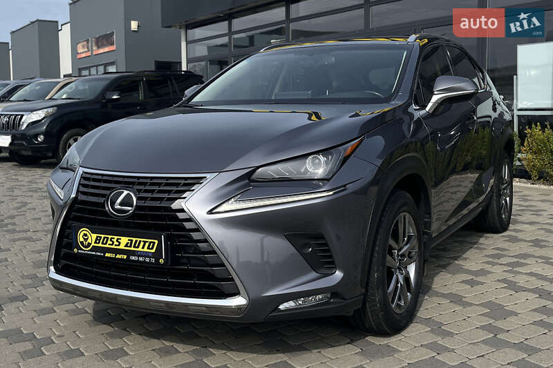 Внедорожник / Кроссовер Lexus NX 2018 в Мукачево