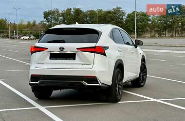 Позашляховик / Кросовер Lexus NX 2019 в 