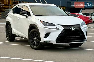 Позашляховик / Кросовер Lexus NX 2019 в 