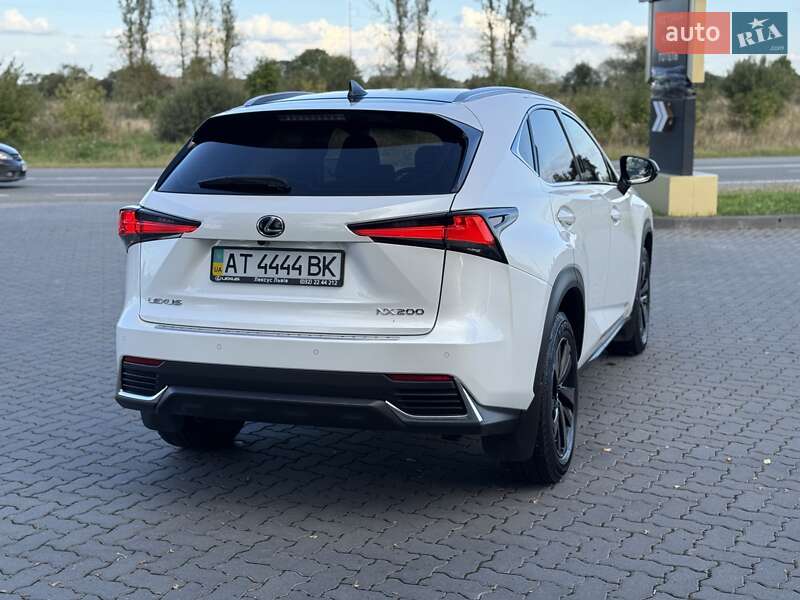 Позашляховик / Кросовер Lexus NX 2020 в Івано-Франківську