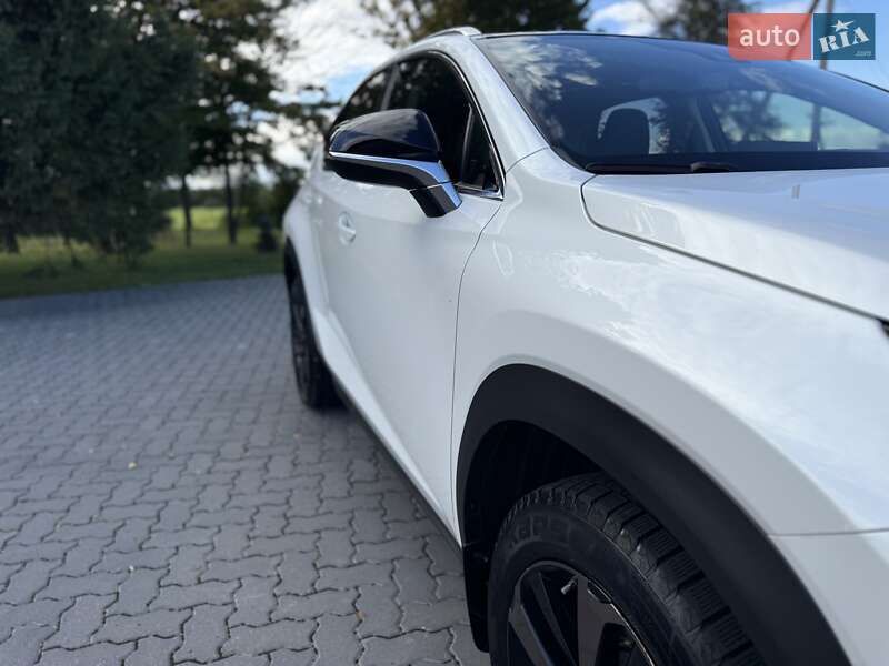 Позашляховик / Кросовер Lexus NX 2020 в Івано-Франківську