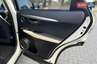 Внедорожник / Кроссовер Lexus NX 2020 в 