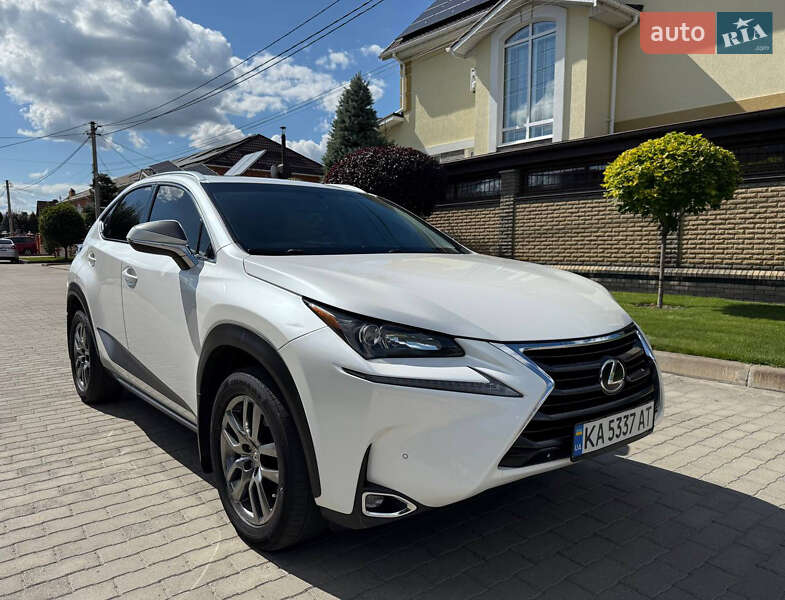 Позашляховик / Кросовер Lexus NX 2015 в Білій Церкві