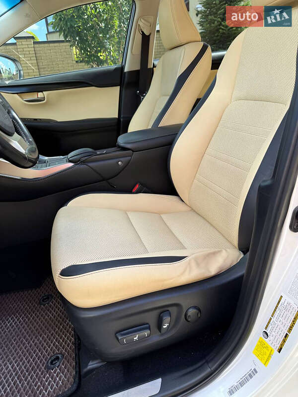 Позашляховик / Кросовер Lexus NX 2015 в Білій Церкві