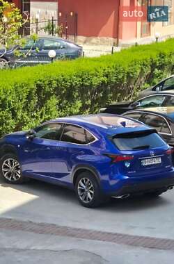 Позашляховик / Кросовер Lexus NX 2016 в 