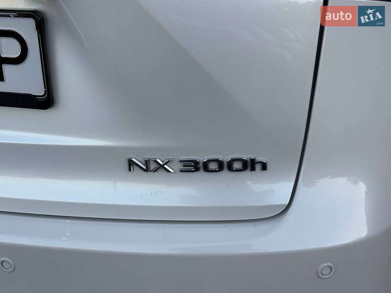 Внедорожник / Кроссовер Lexus NX 2014 в Хмельницком