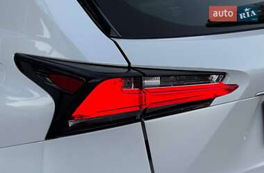 Внедорожник / Кроссовер Lexus NX 2014 в 