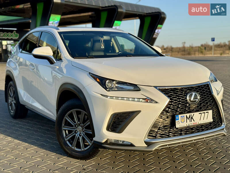 Позашляховик / Кросовер Lexus NX 2015 в 