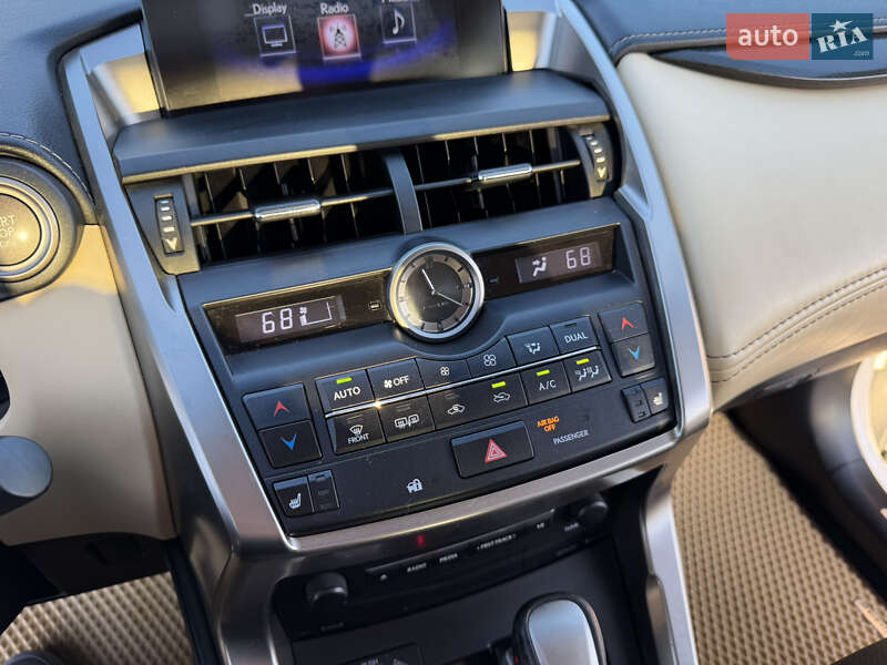 Позашляховик / Кросовер Lexus NX 2015 в Миколаєві