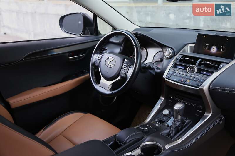 Внедорожник / Кроссовер Lexus NX 2017 в Киеве