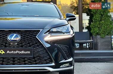 Внедорожник / Кроссовер Lexus NX 2020 в 