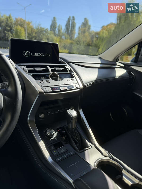Внедорожник / Кроссовер Lexus NX 2020 в Умани