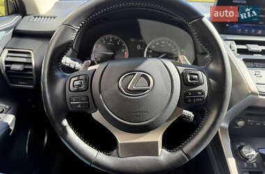 Позашляховик / Кросовер Lexus NX 2020 в 