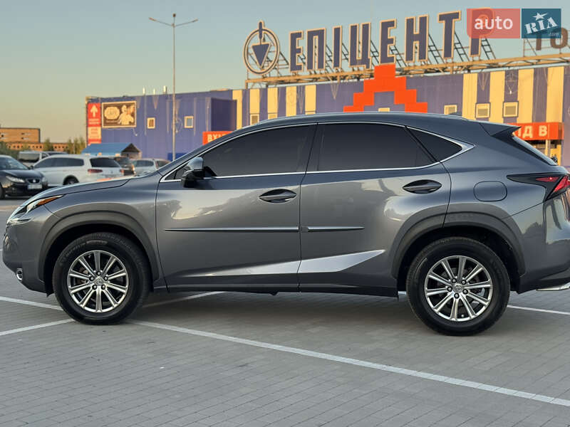 Внедорожник / Кроссовер Lexus NX 2016 в Виннице