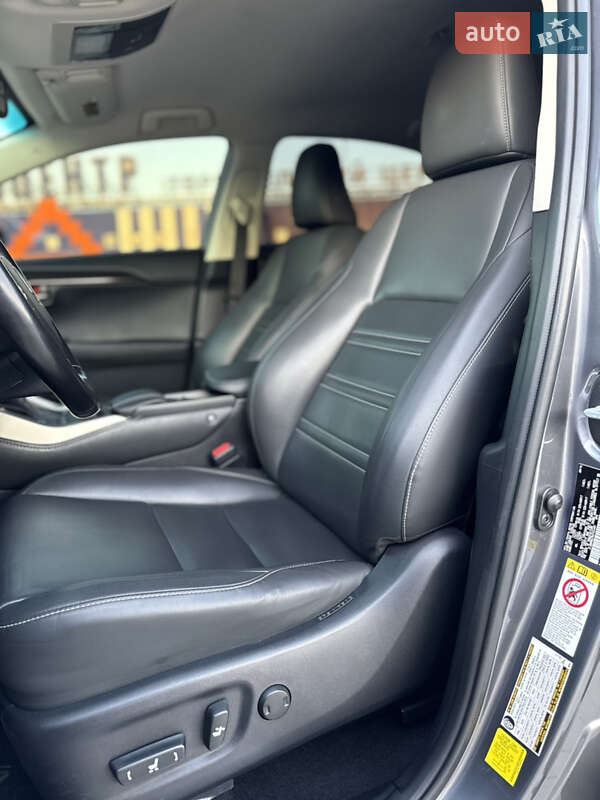 Внедорожник / Кроссовер Lexus NX 2016 в Виннице