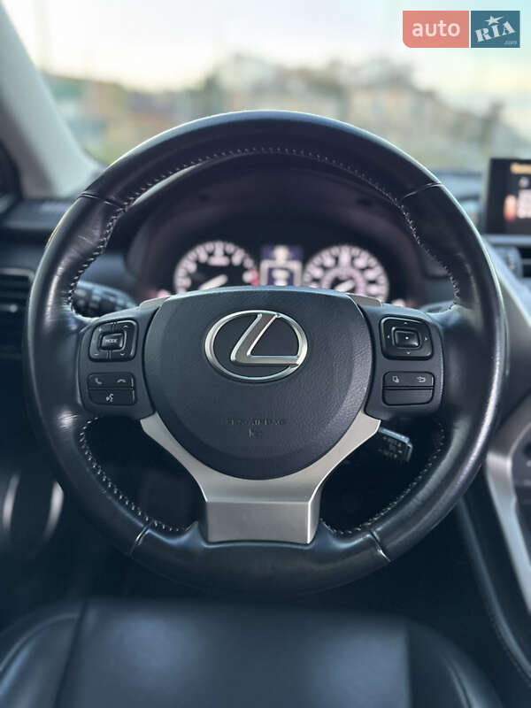 Внедорожник / Кроссовер Lexus NX 2016 в Виннице