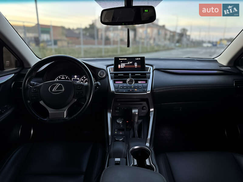 Внедорожник / Кроссовер Lexus NX 2016 в Виннице