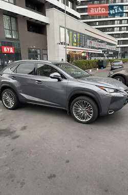 Позашляховик / Кросовер Lexus NX 2015 в 